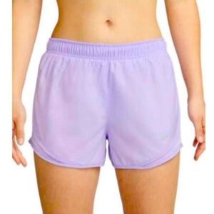 Nike women’s Tempo Shorts. Lilac Medium
